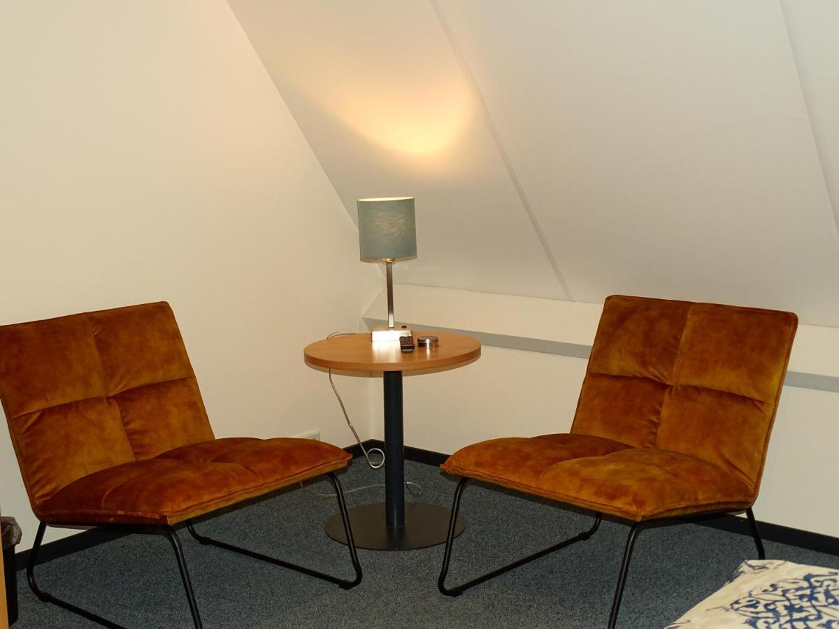Hotel Cafe Restaurant "De Kroon" Wissenkerke Bagian luar foto